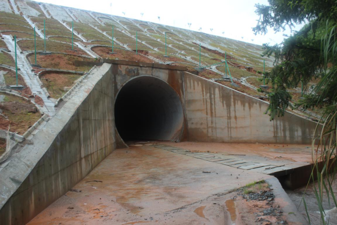 Corrugated steel drainage pipe