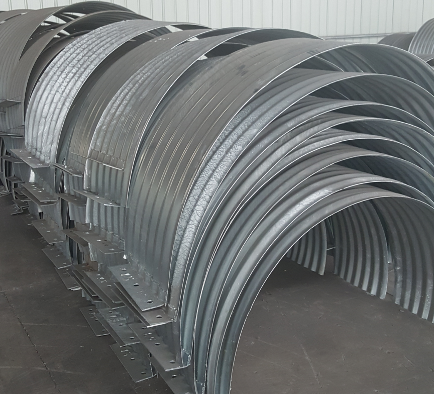 Connecting band for corrugated metal pipe