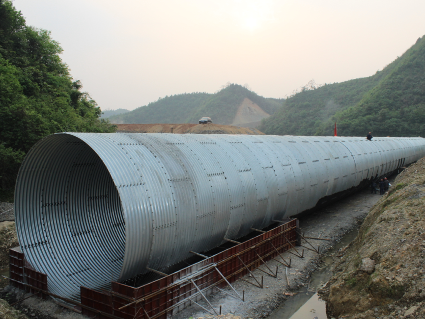 Assembled corrugated steel pipe
