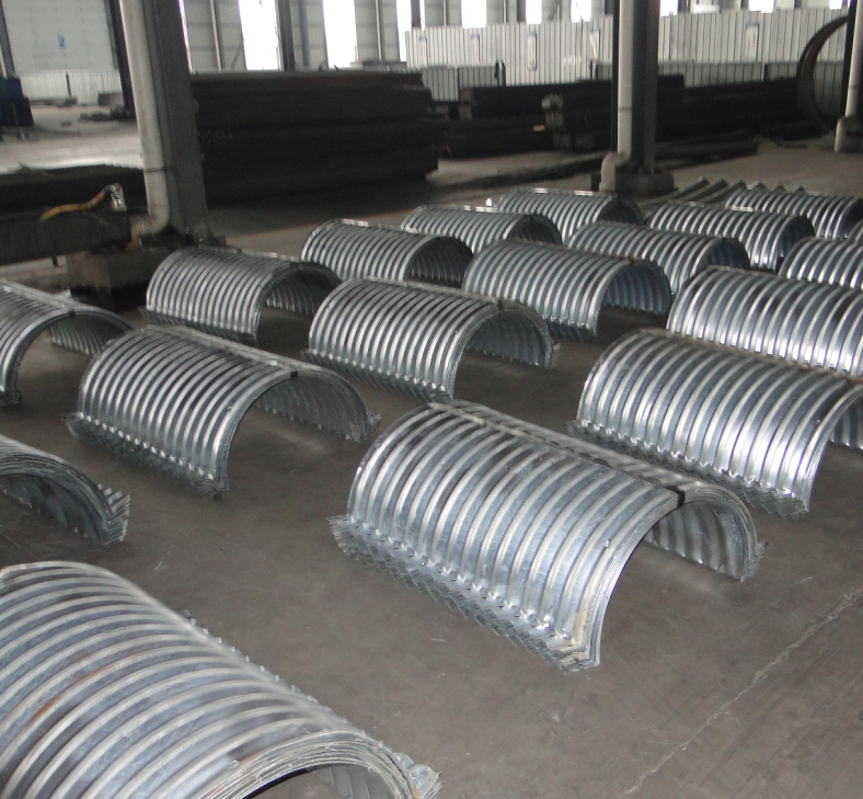 Nestable corrugated steel pipe