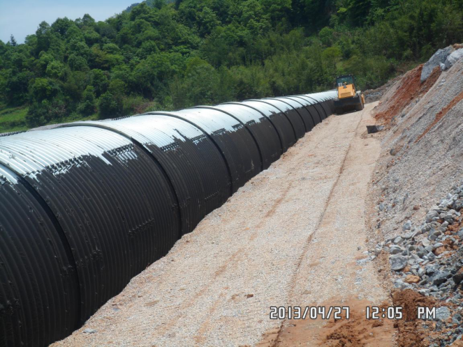 corrugated metal culvert